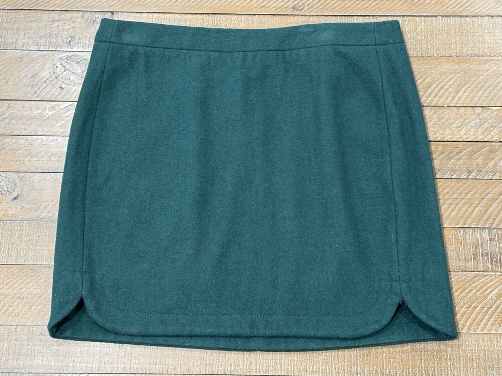 J Crew Green Wool/Nylon Blend MINI Skirt Rounded Sides - Women's Size 10